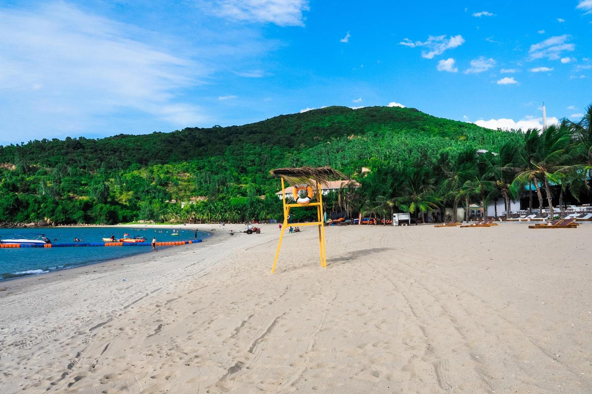 Bounce Beach Resort And Spa ดานัง ภายนอก รูปภาพ