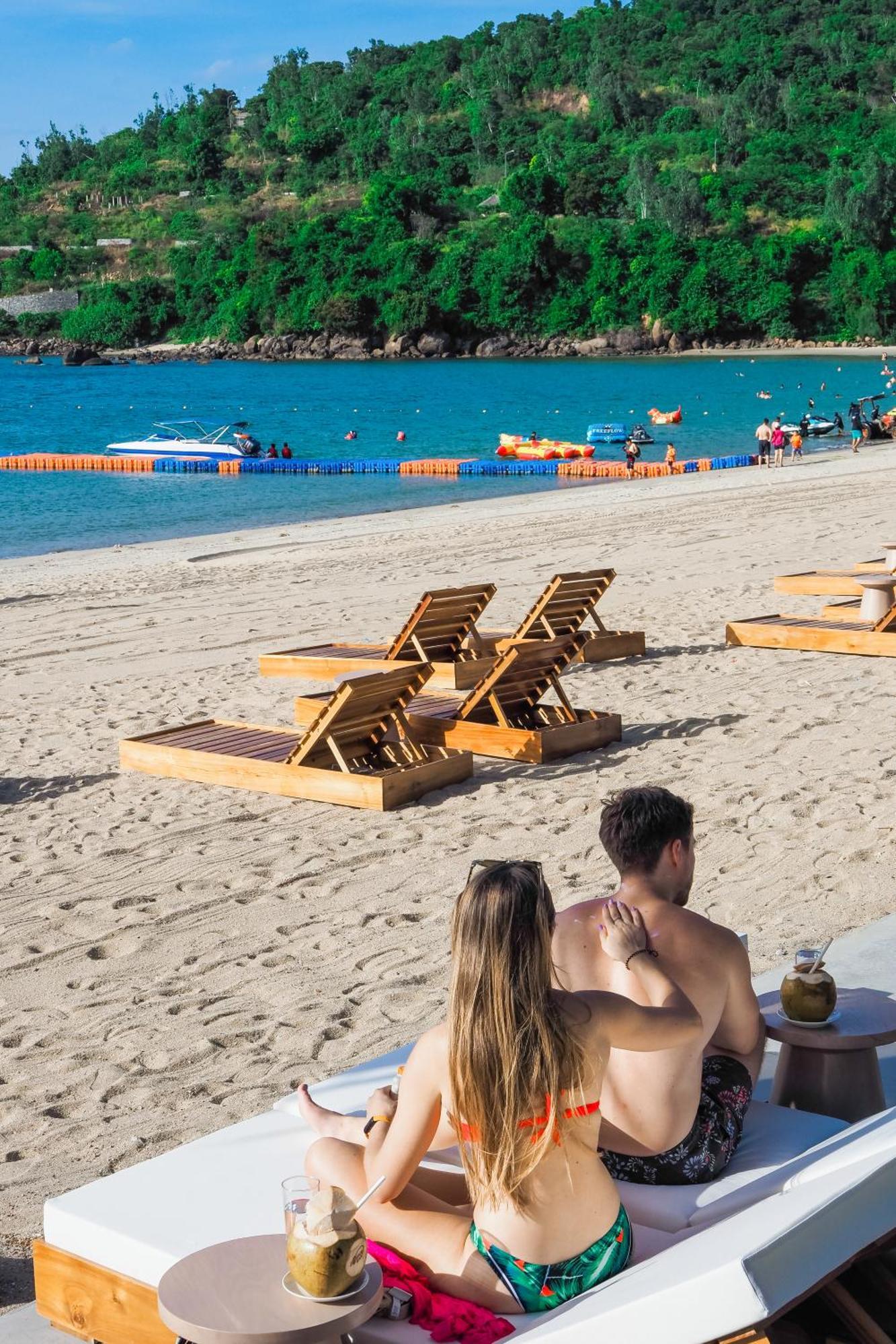 Bounce Beach Resort And Spa ดานัง ภายนอก รูปภาพ